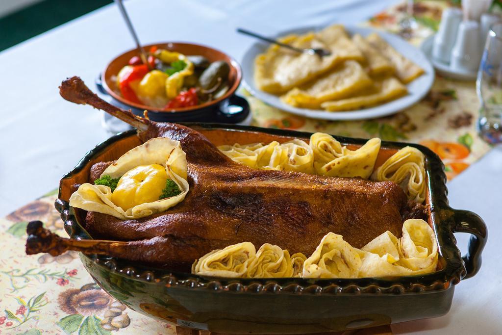 Penzion Grobsky Dvor Slovensky Grob 外观 照片